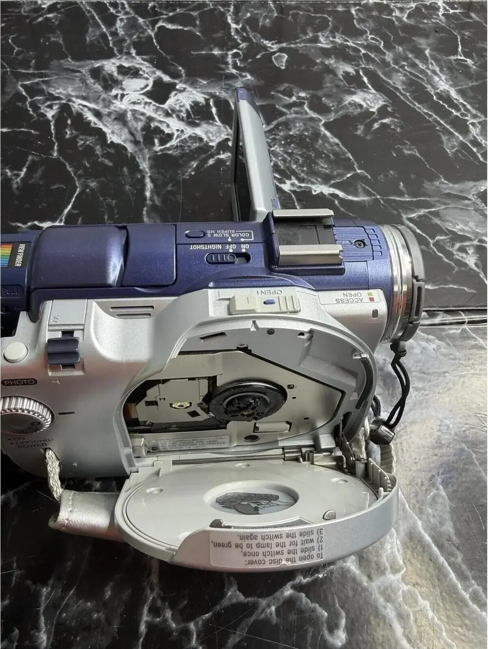 Sony DCR-DVD300 DVD Handycam Camcorder Color LCD + Tons Of Extras
